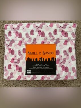 Skull & Bones Pink Ghost Print Queen Sheet Set